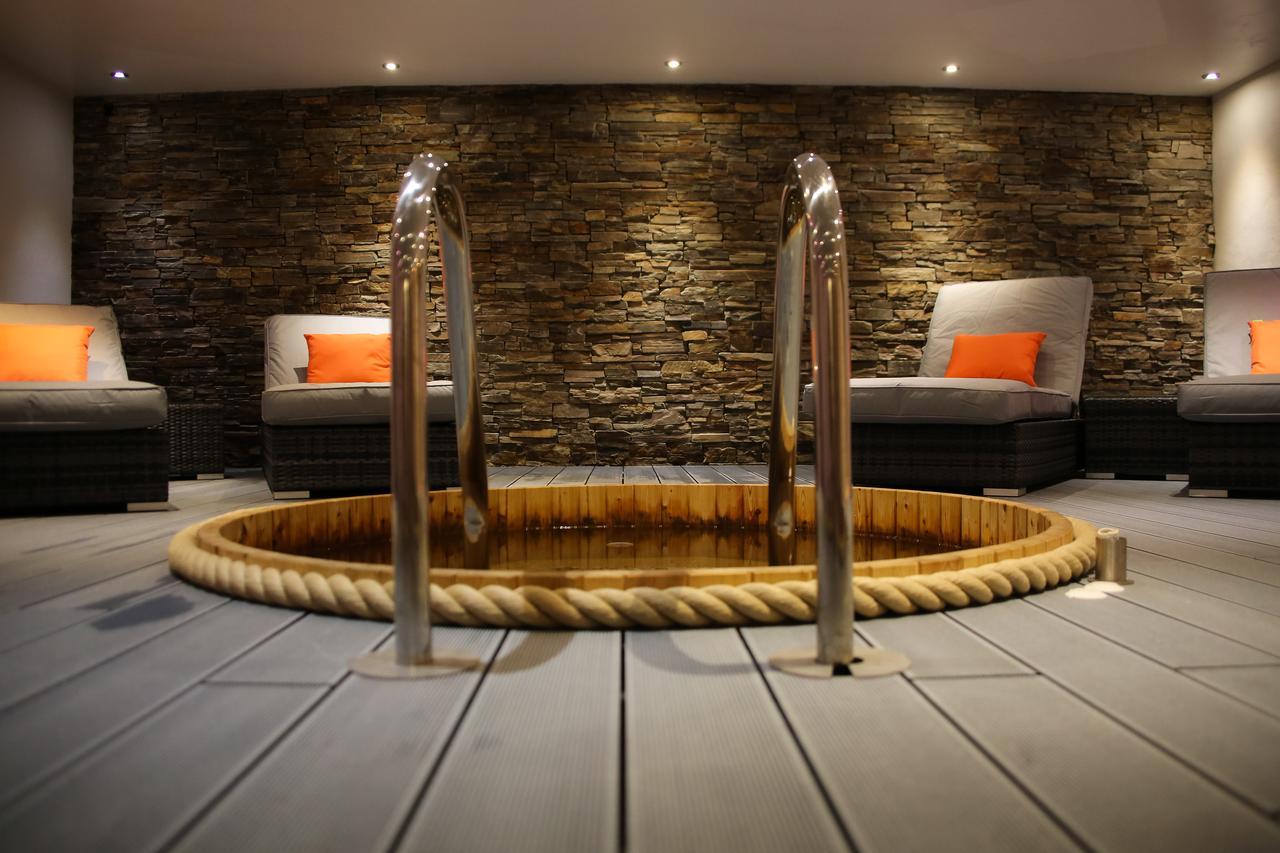Netherwood Hotel & Spa 그레인지오버샌즈 외부 사진